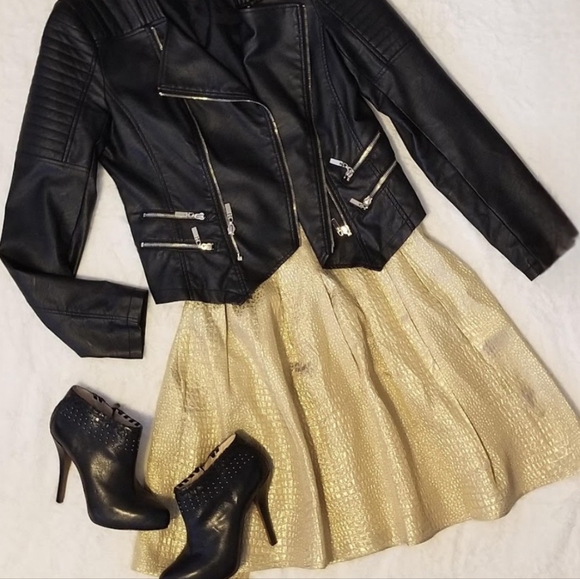 Gold Bebe Knee Length Animal Print Skirt - Picture 9 of 9